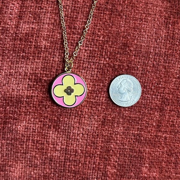 CLOVER Charm Pendant on 18K Gold 22 inch Chain Necklace Pink and Yellow - Picture 6 of 8